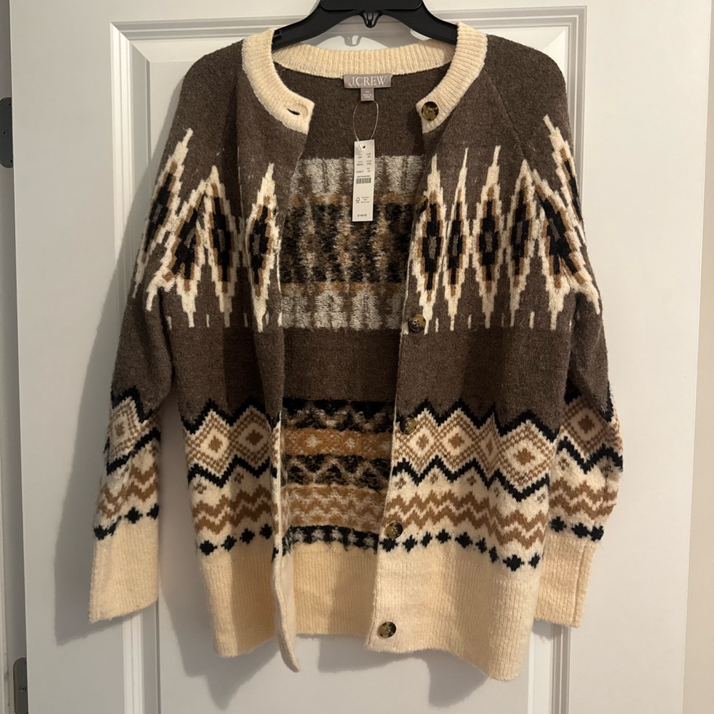 NWT xs but runs forgiving in size